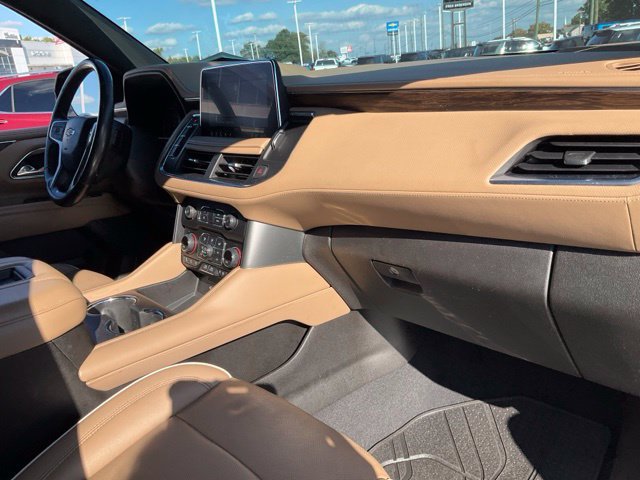 Used 2021 Chevrolet Suburban Premier w/ Premium Package AWD/4WD image 25
