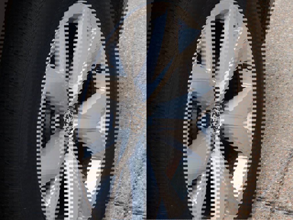 Used 2018 Volkswagen Atlas SE image 40