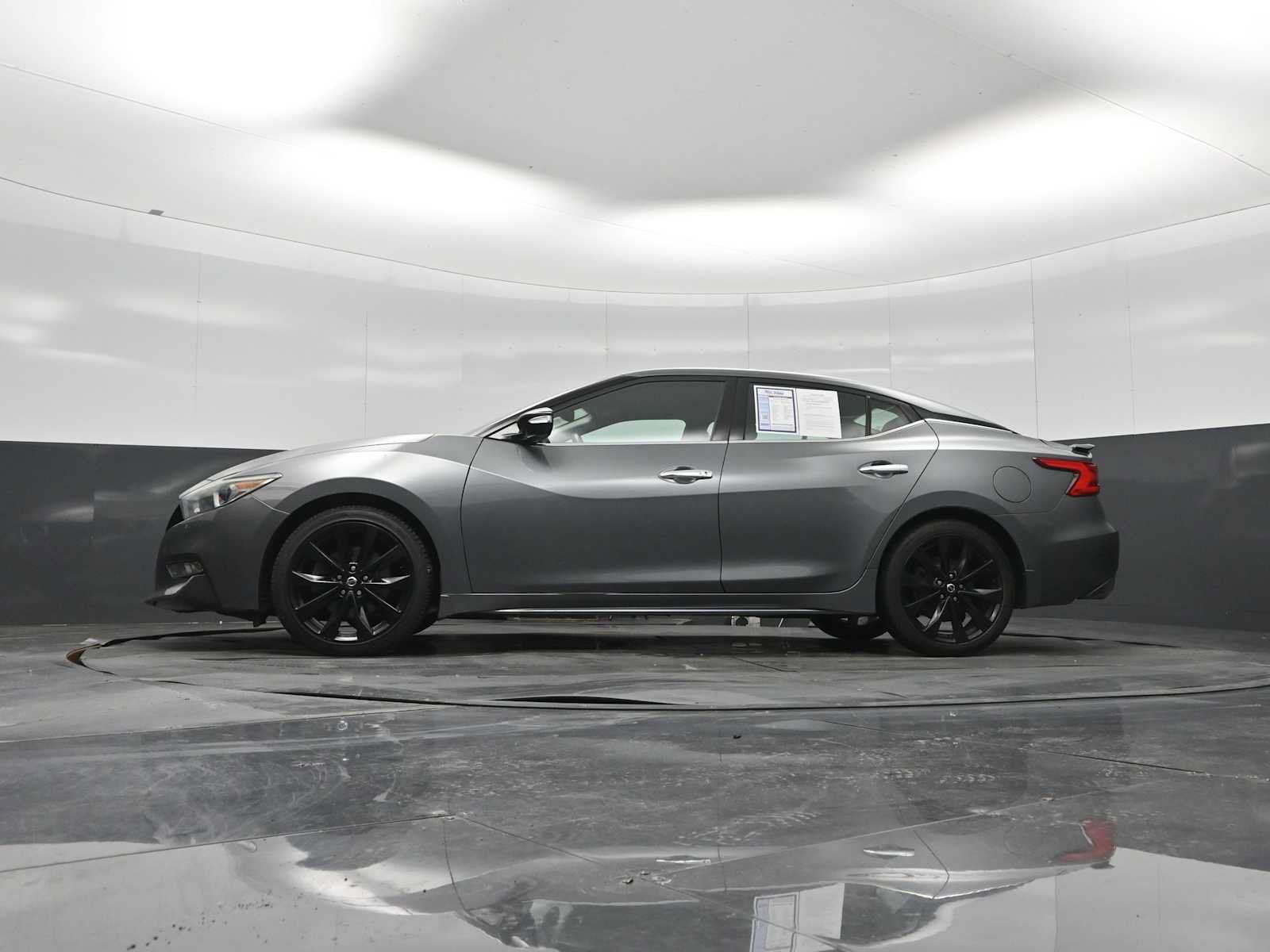Used 2018 Nissan Maxima SR w/ Midnight Edition FWD image 27