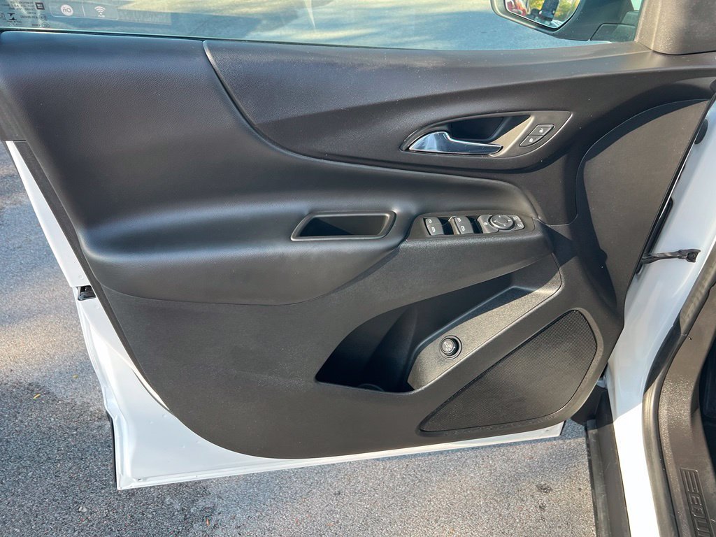 Used 2022 Chevrolet Equinox LT AWD/4WD image 17