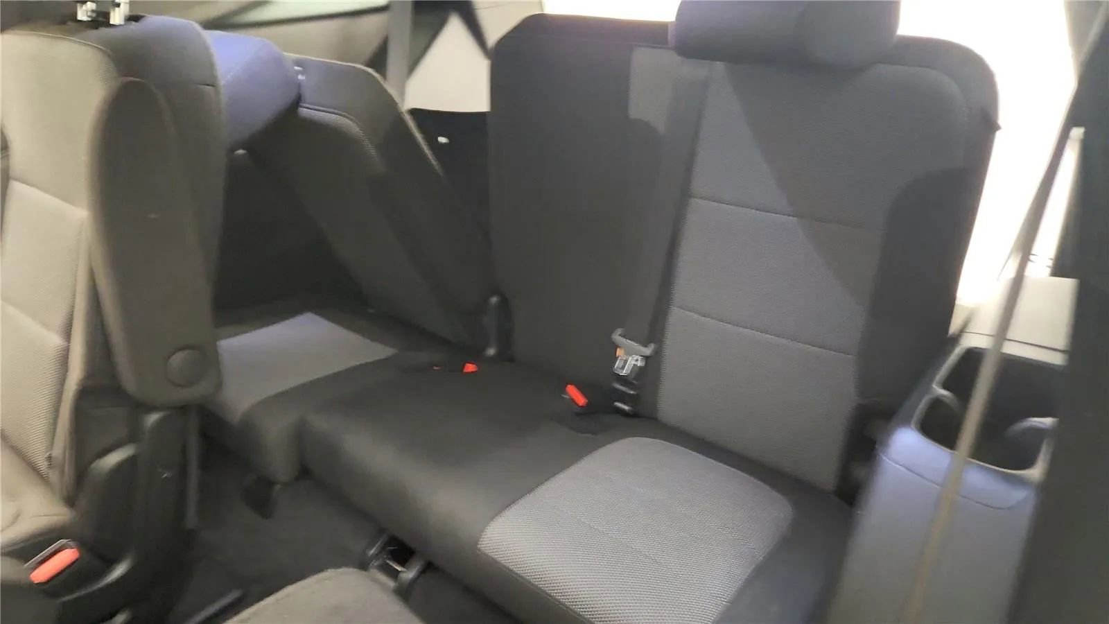 Used 2023 Chevrolet Traverse LT image 34