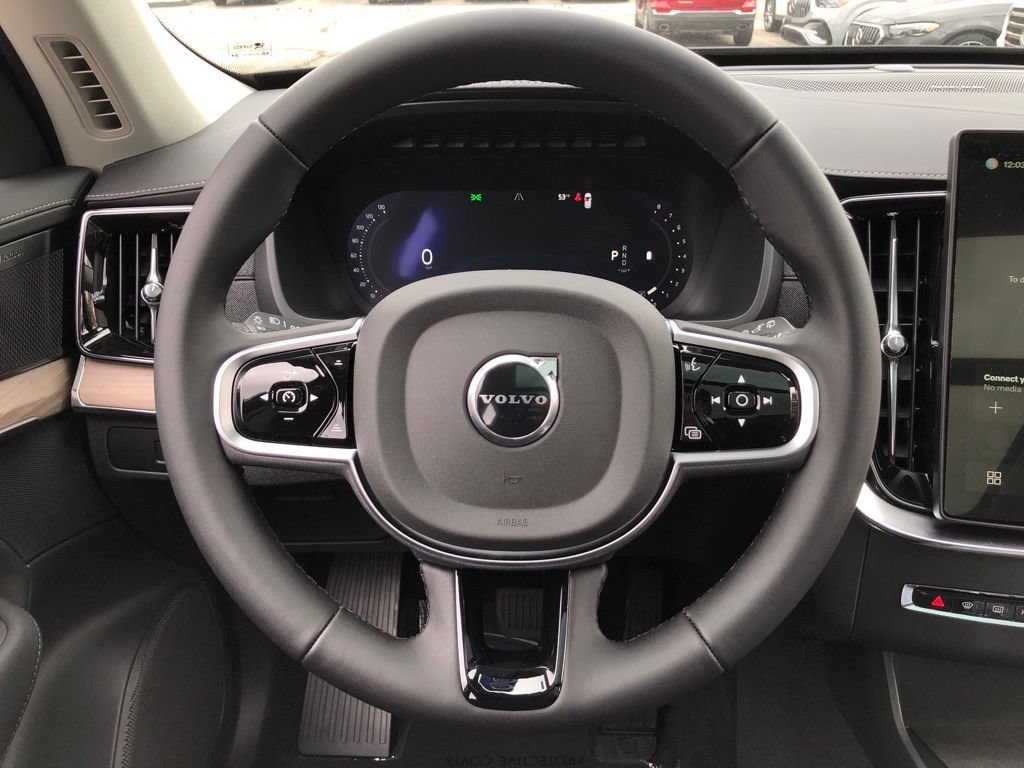 New 2026 Volvo XC90 B6 Plus w/ Protection Package Premier AWD/4WD image 12
