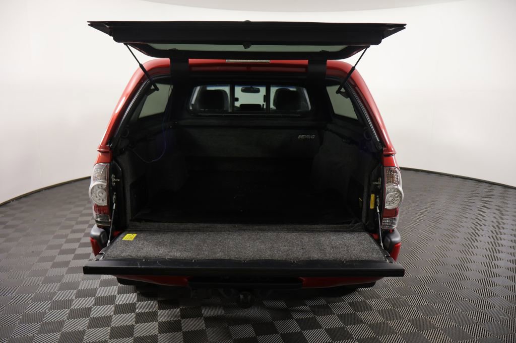 Used 2014 Toyota Tacoma 4x4 Double Cab w/ TRD Sport Package image 13