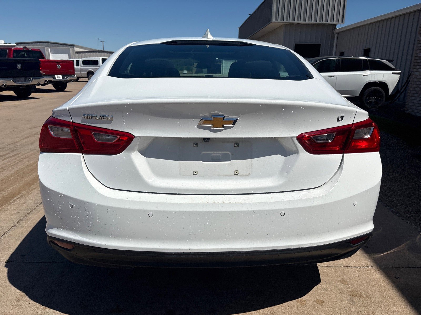 Used 2024 Chevrolet Malibu LT FWD image 9