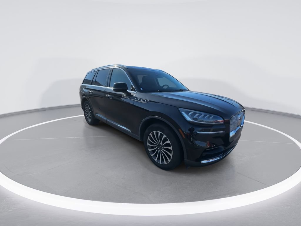 Used 2024 Lincoln Aviator Reserve image 2
