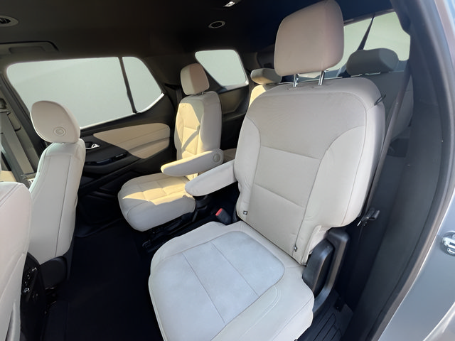 Used 2023 Chevrolet Traverse LT w/ LPO, Cargo Package AWD/4WD image 27