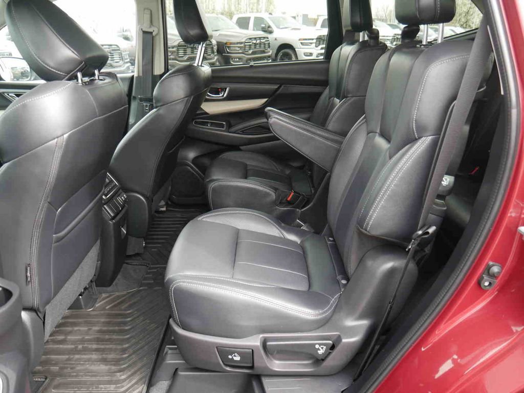 Used 2022 Subaru Ascent Limited image 14
