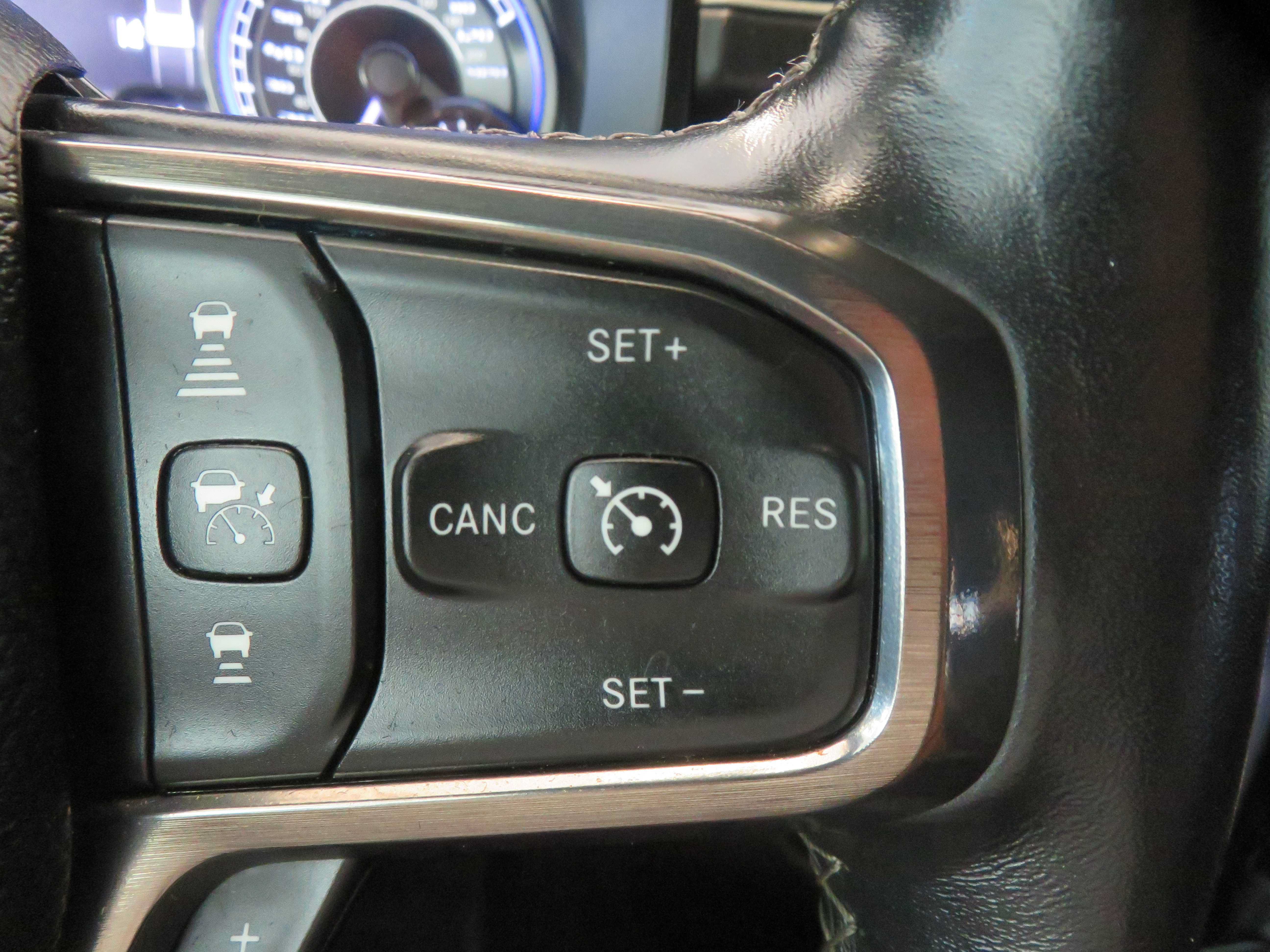 Used 2020 RAM 1500 Limited AWD/4WD image 33