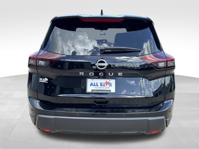 Used 2025 Nissan Rogue SV image 7