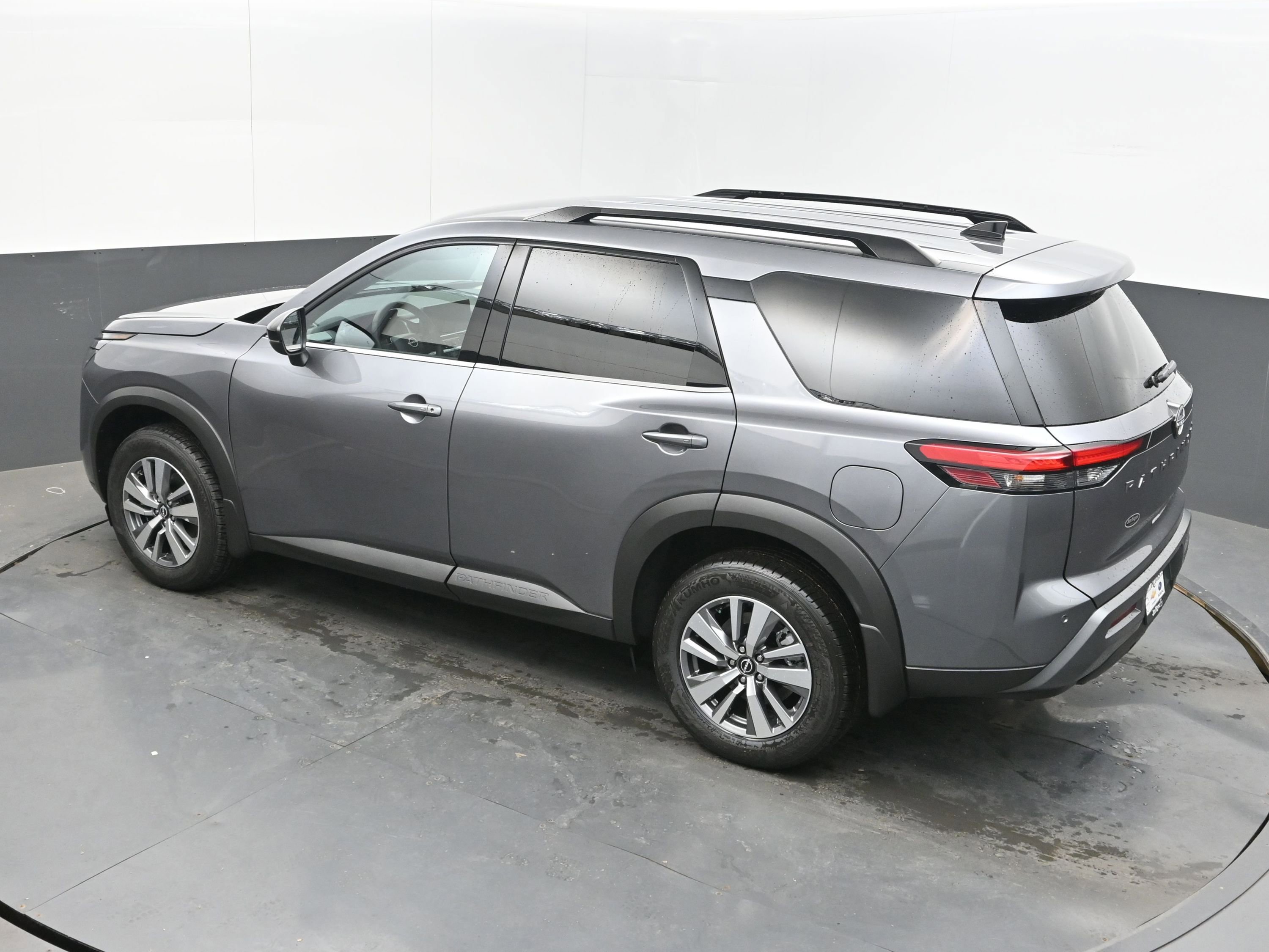New 2026 Nissan Pathfinder SL FWD image 36