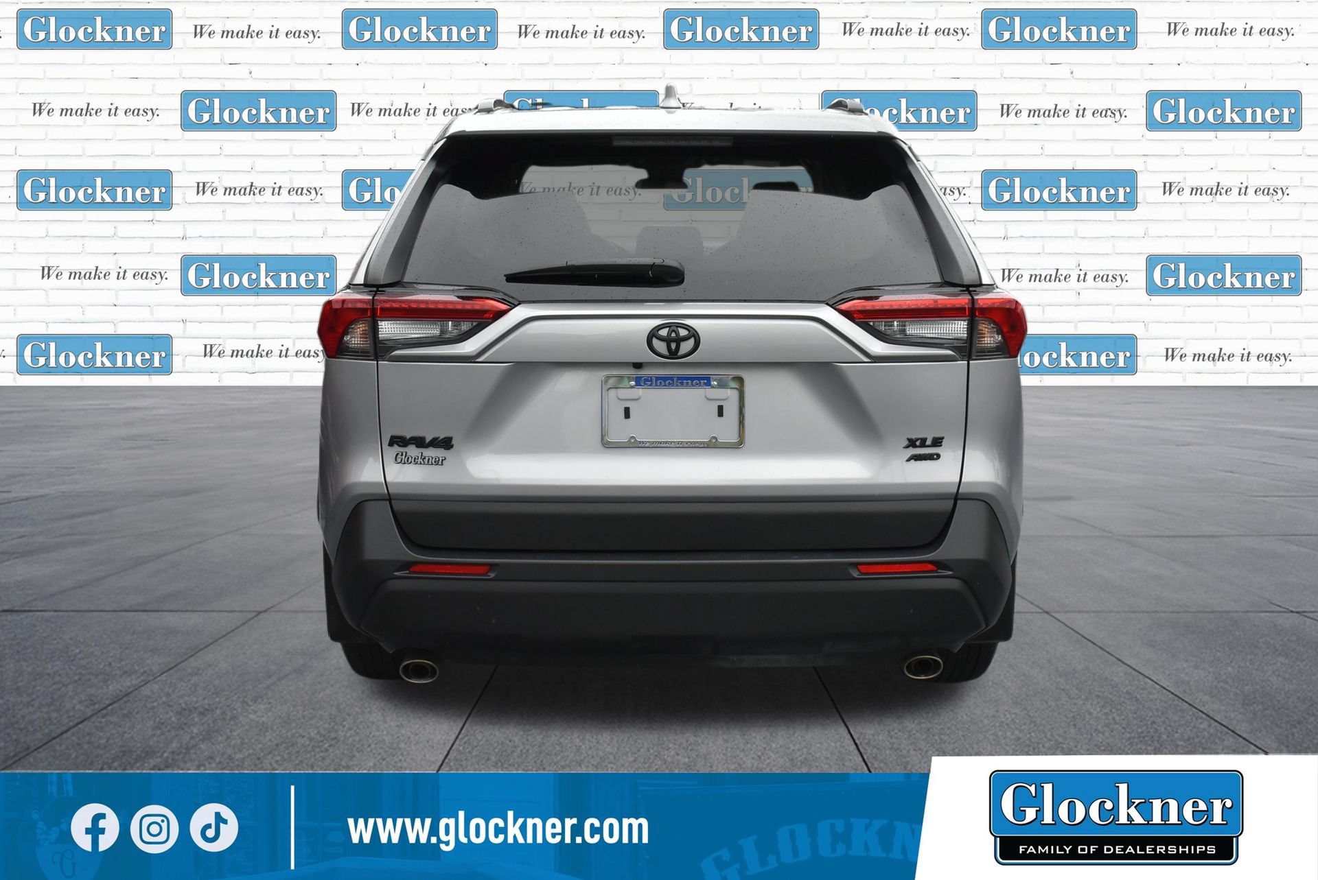 Used 2022 Toyota RAV4 XLE AWD/4WD image 7