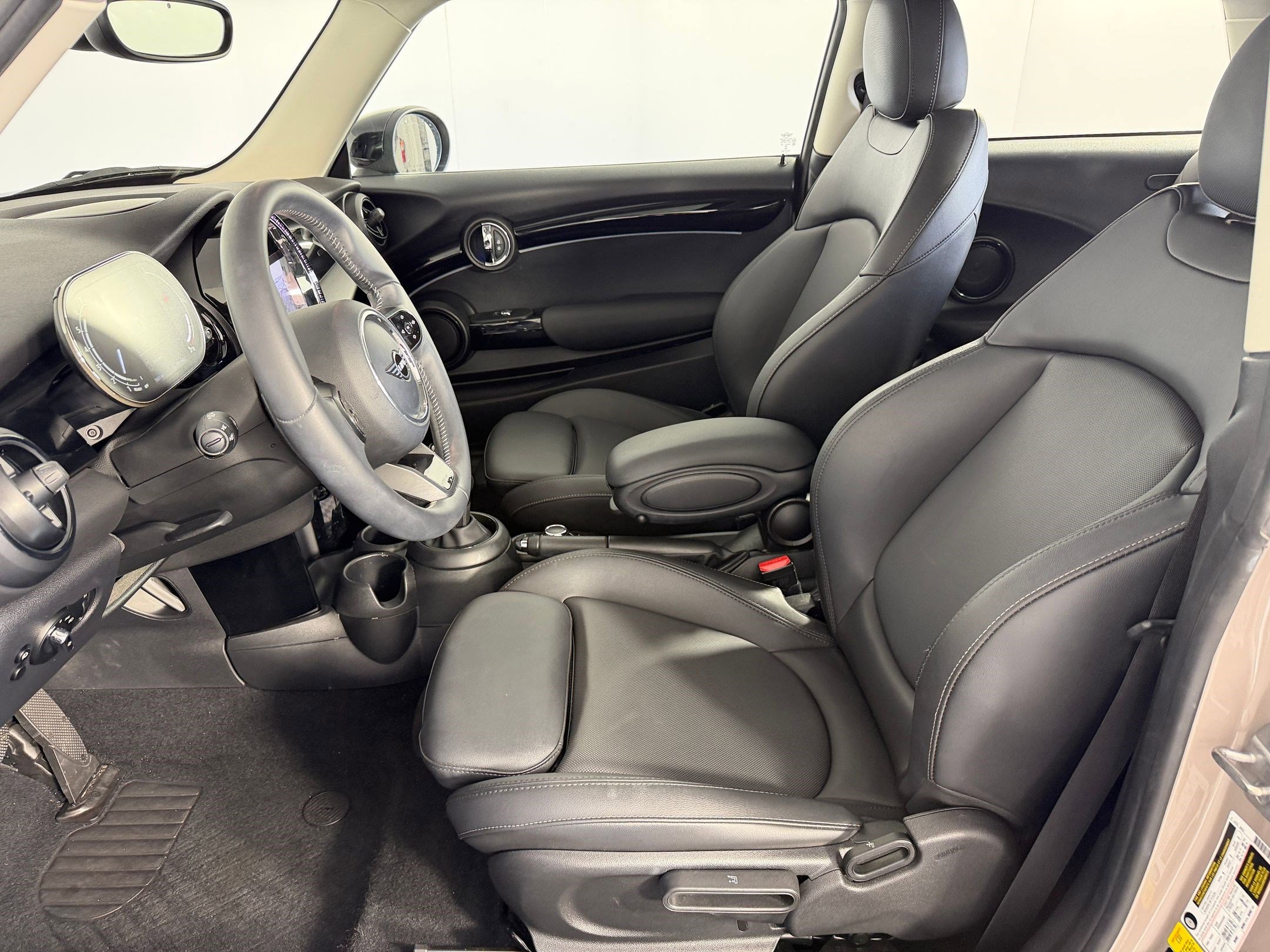 Used 2023 MINI Cooper S image 5