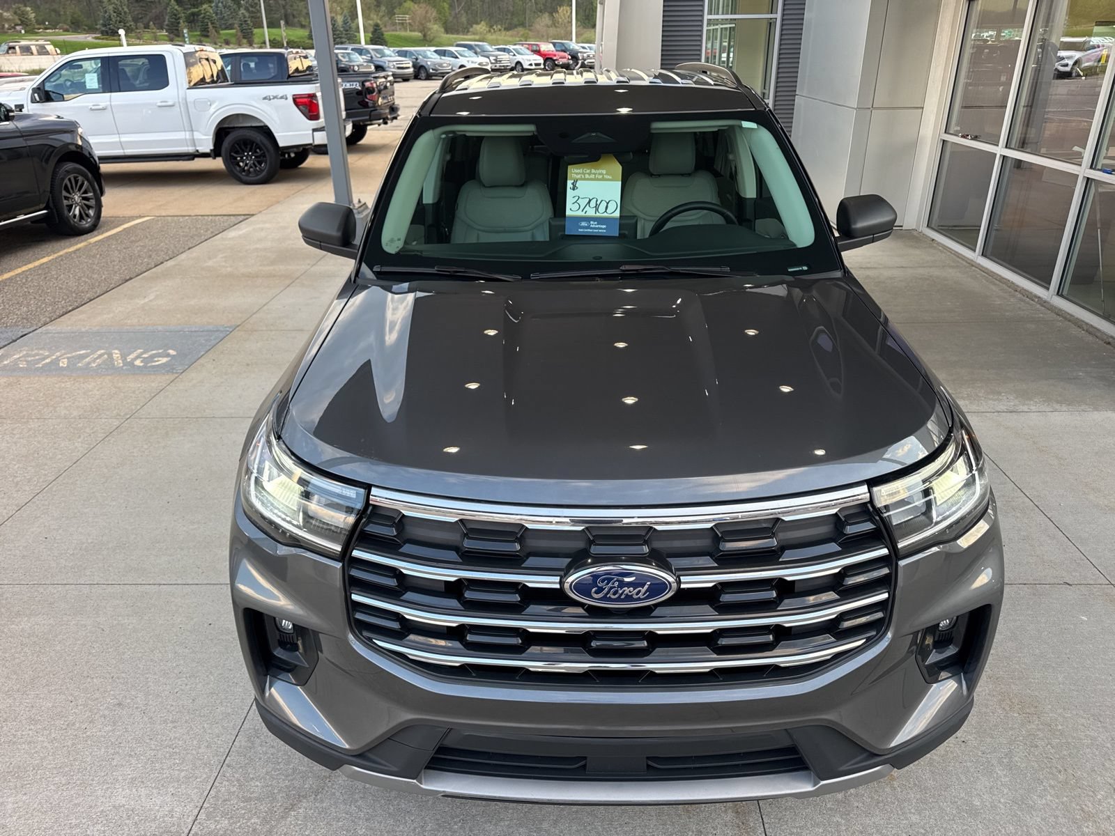 Certified 2025 Ford Explorer Active w/ Active Comfort Package AWD/4WD image 12