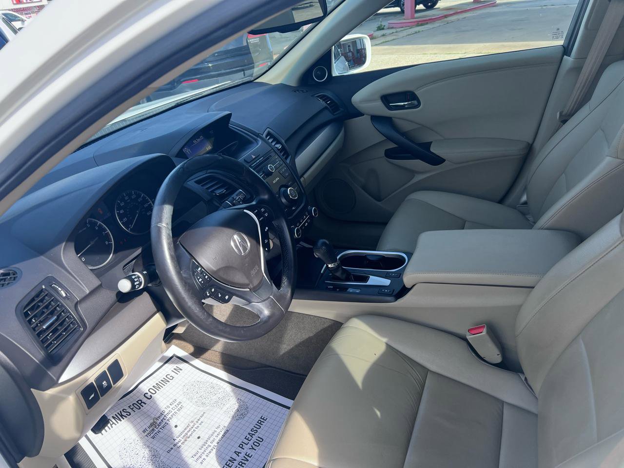 Used 2017 Ford Fusion SE w/ Fusion SE Technology Package image 7