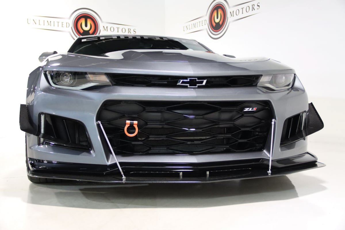 Used 2022 Chevrolet Camaro ZL1 RWD image 11