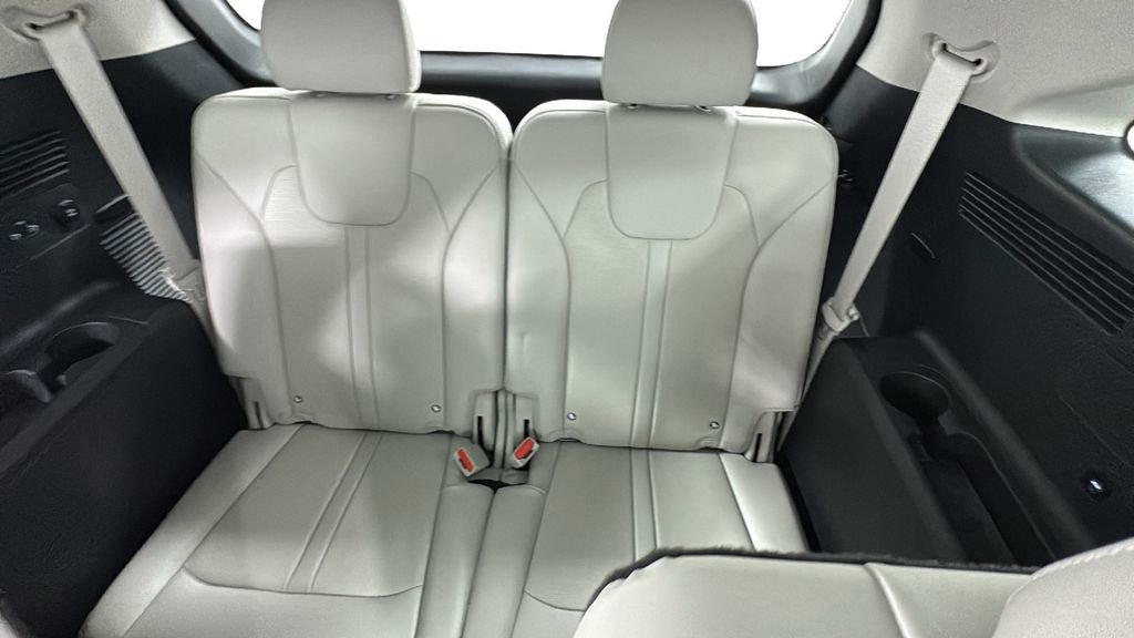 New 2025 Kia Sorento SX image 15