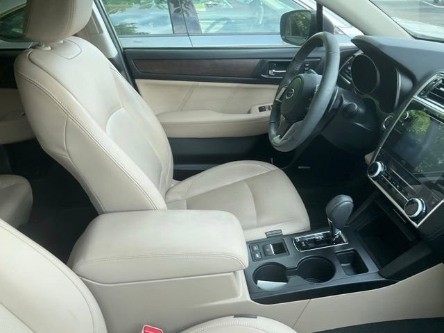Used 2018 Subaru Outback 3.6R Limited AWD/4WD image 4