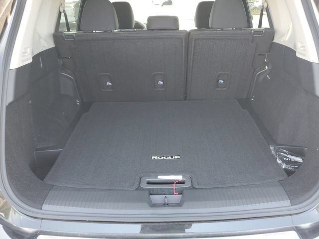 New 2026 Nissan Rogue SV AWD/4WD image 12