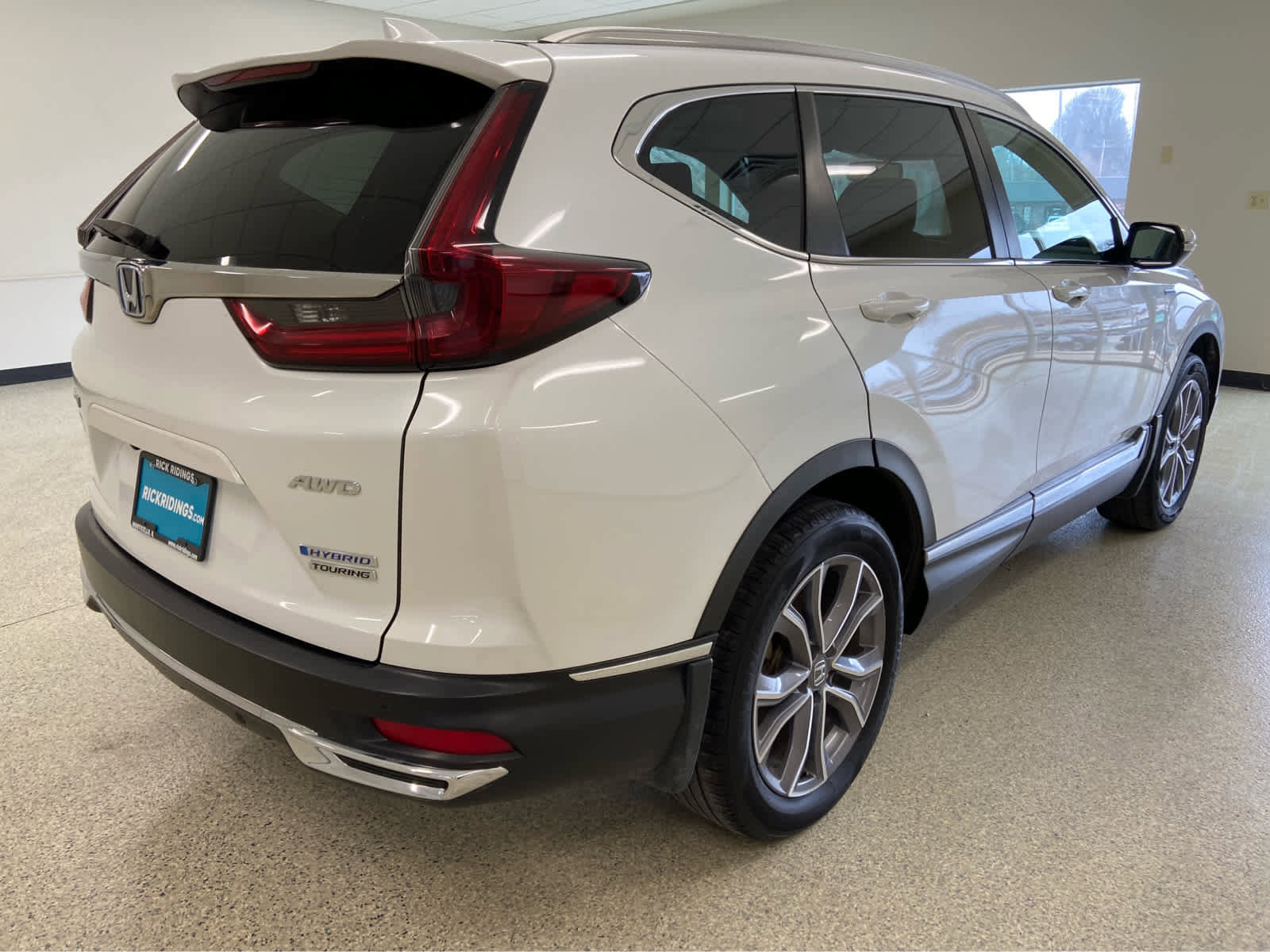 Used 2020 Honda CR-V Touring image 5