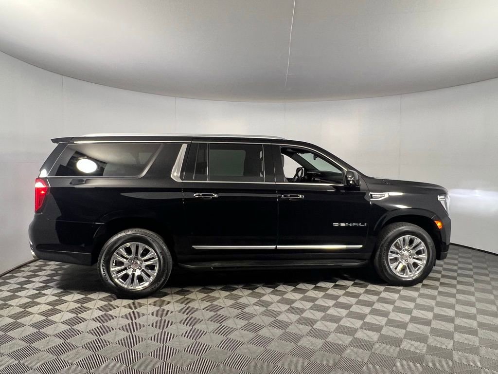 Used 2024 GMC Yukon XL Denali image 5