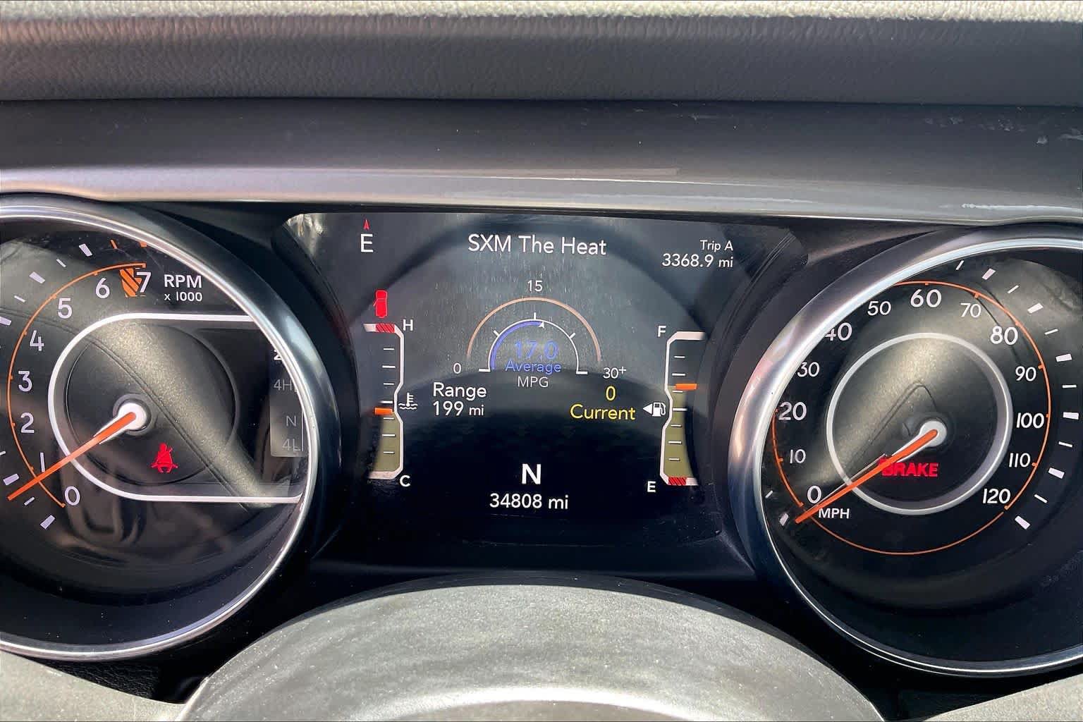 Used 2022 Jeep Wrangler Unlimited Sahara w/ LED Lighting Group AWD/4WD image 24