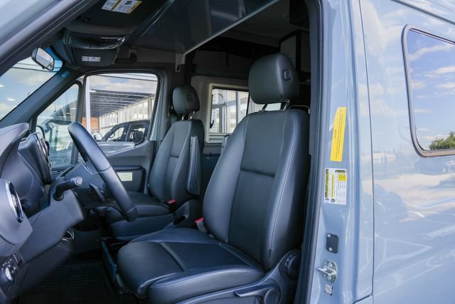 Used 2021 Mercedes-Benz Sprinter 2500 image 22