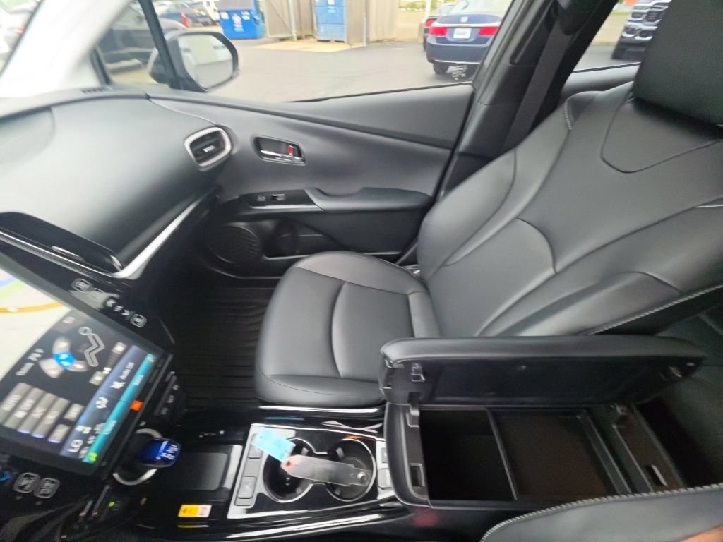 Used 2021 Toyota Prius Prime Limited w/ Carpet Mat Package (TMS) FWD image 25