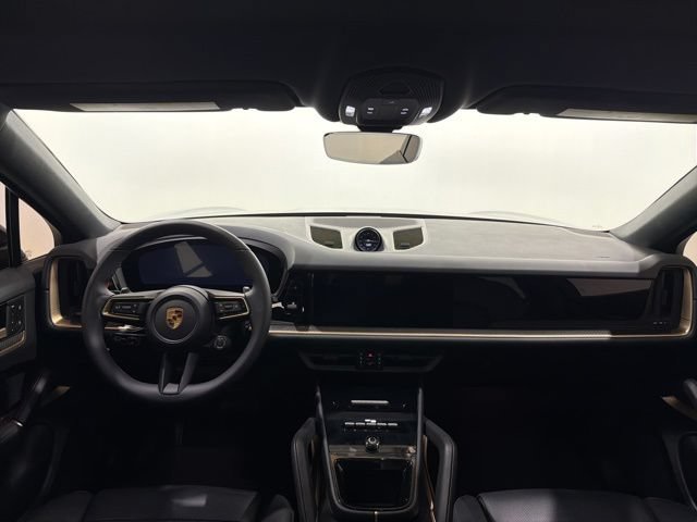 Used 2024 Porsche Cayenne Coupe AWD/4WD image 29