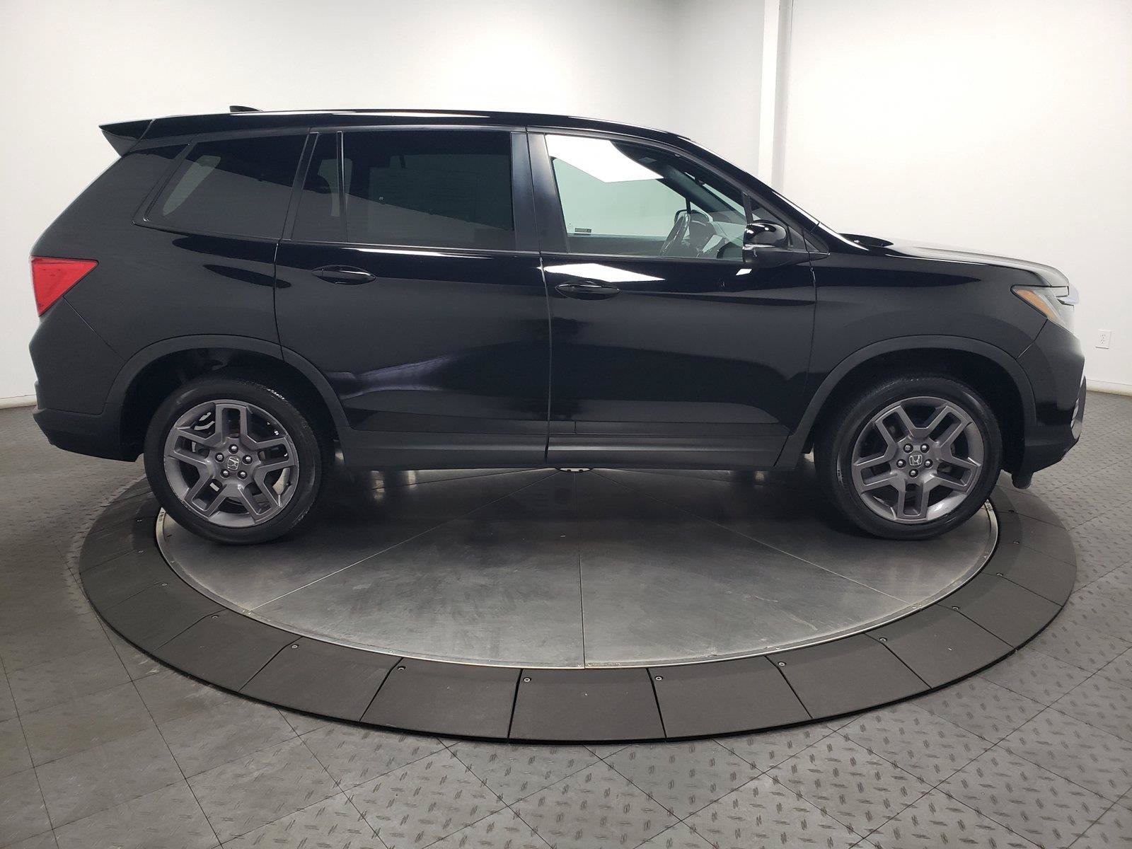Certified 2023 Honda Passport EX-L image 15