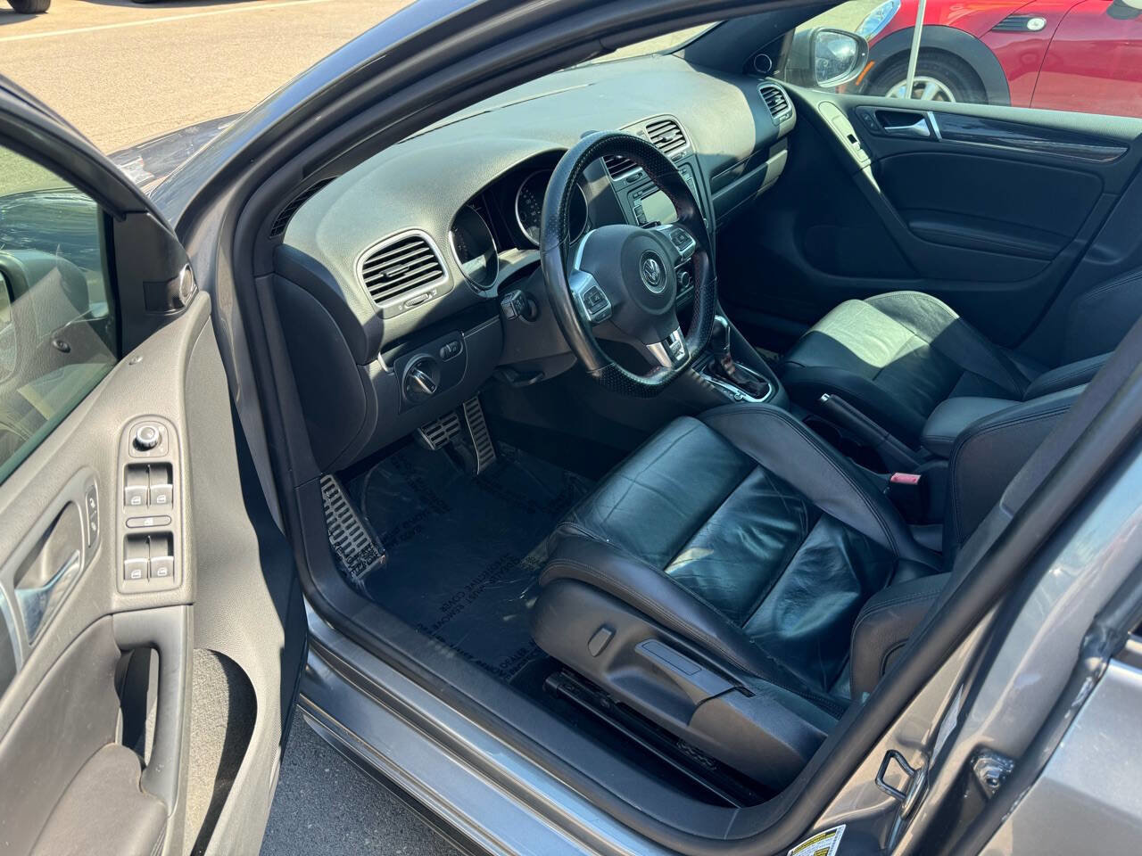 Used 2010 Volkswagen GTI 4-Door FWD image 10