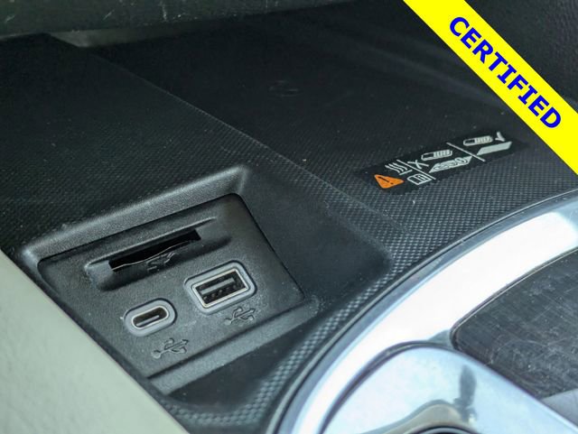 Used 2023 Buick Enclave Essence w/ Experience Buick Package image 21