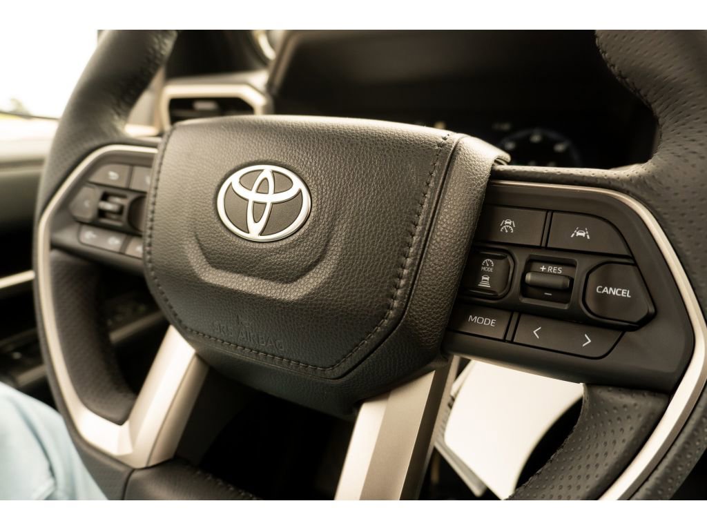 New 2026 Toyota 4Runner Limited AWD/4WD image 30