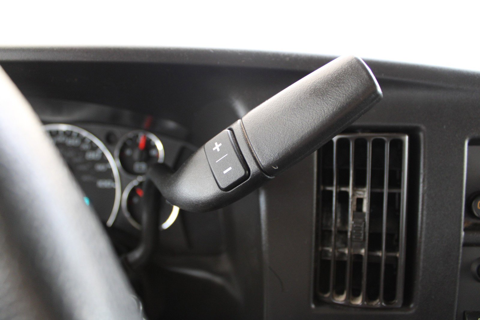 Used 2020 Chevrolet Express 2500 w/ Driver Convenience Package image 19