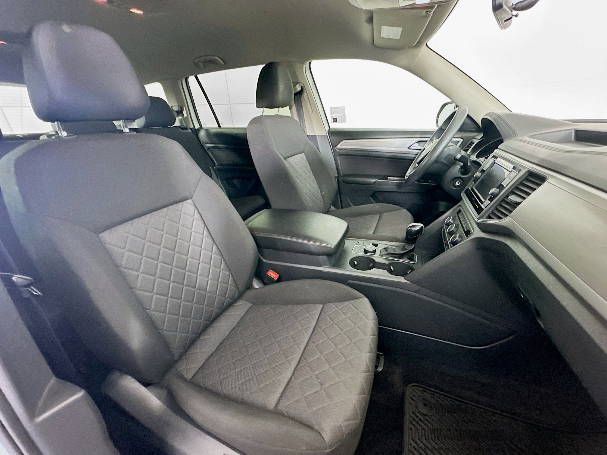 Used 2018 Volkswagen Atlas S image 29