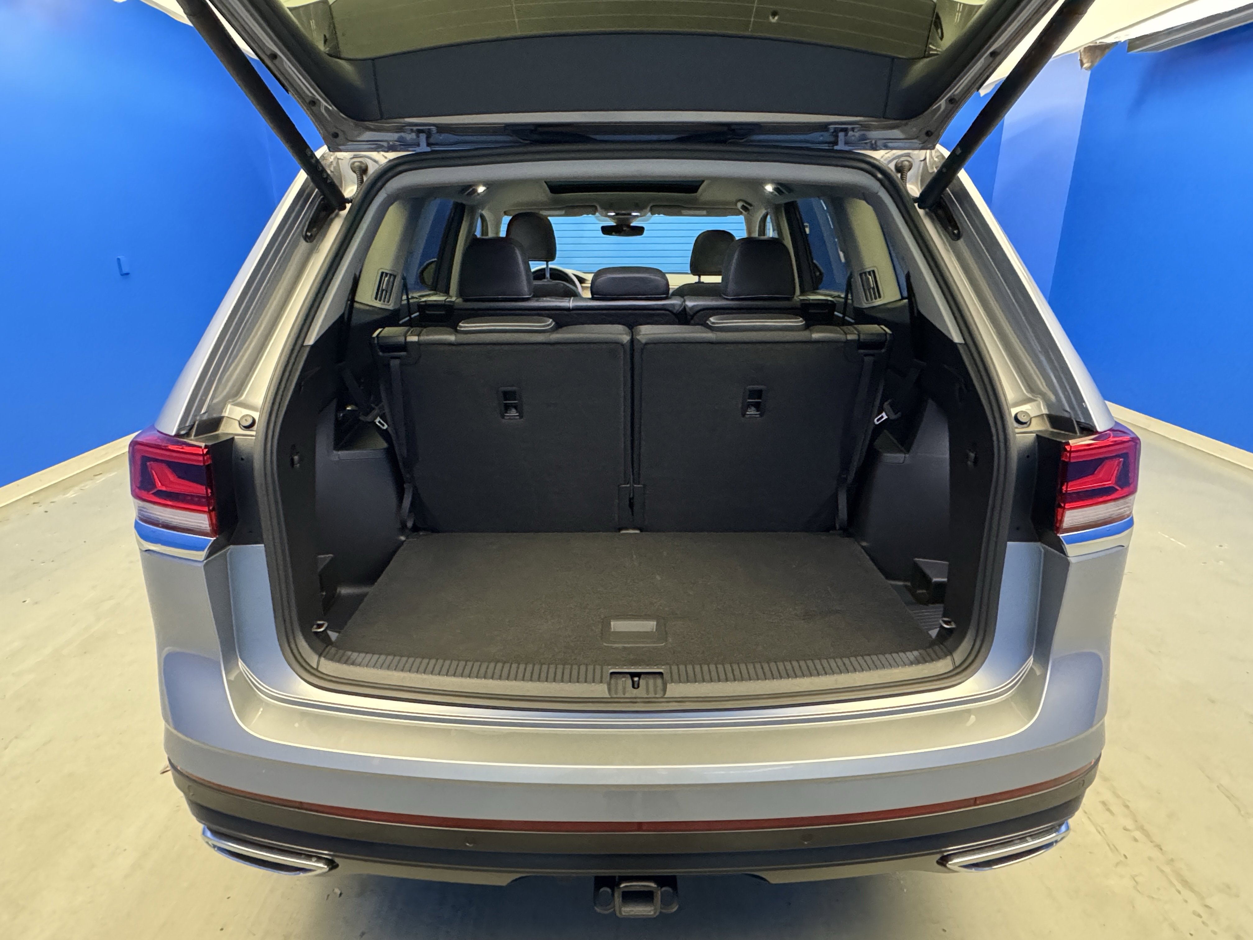 Certified 2025 Volkswagen Atlas SE w/ Panoramic Sunroof Package image 29