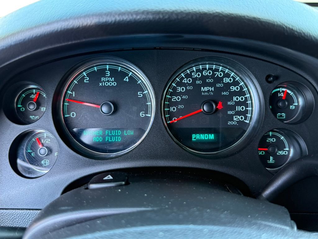 Used 2011 Chevrolet Suburban LT image 10