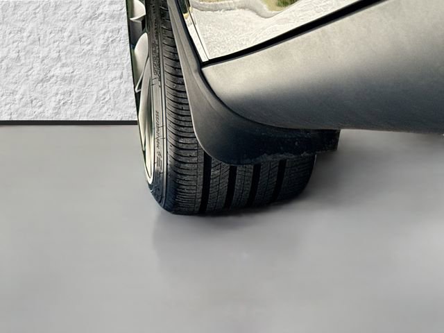 Used 2024 Tesla Model Y Performance AWD/4WD image 39