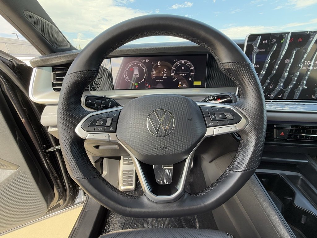 New 2026 Volkswagen Tiguan SE R-Line image 14