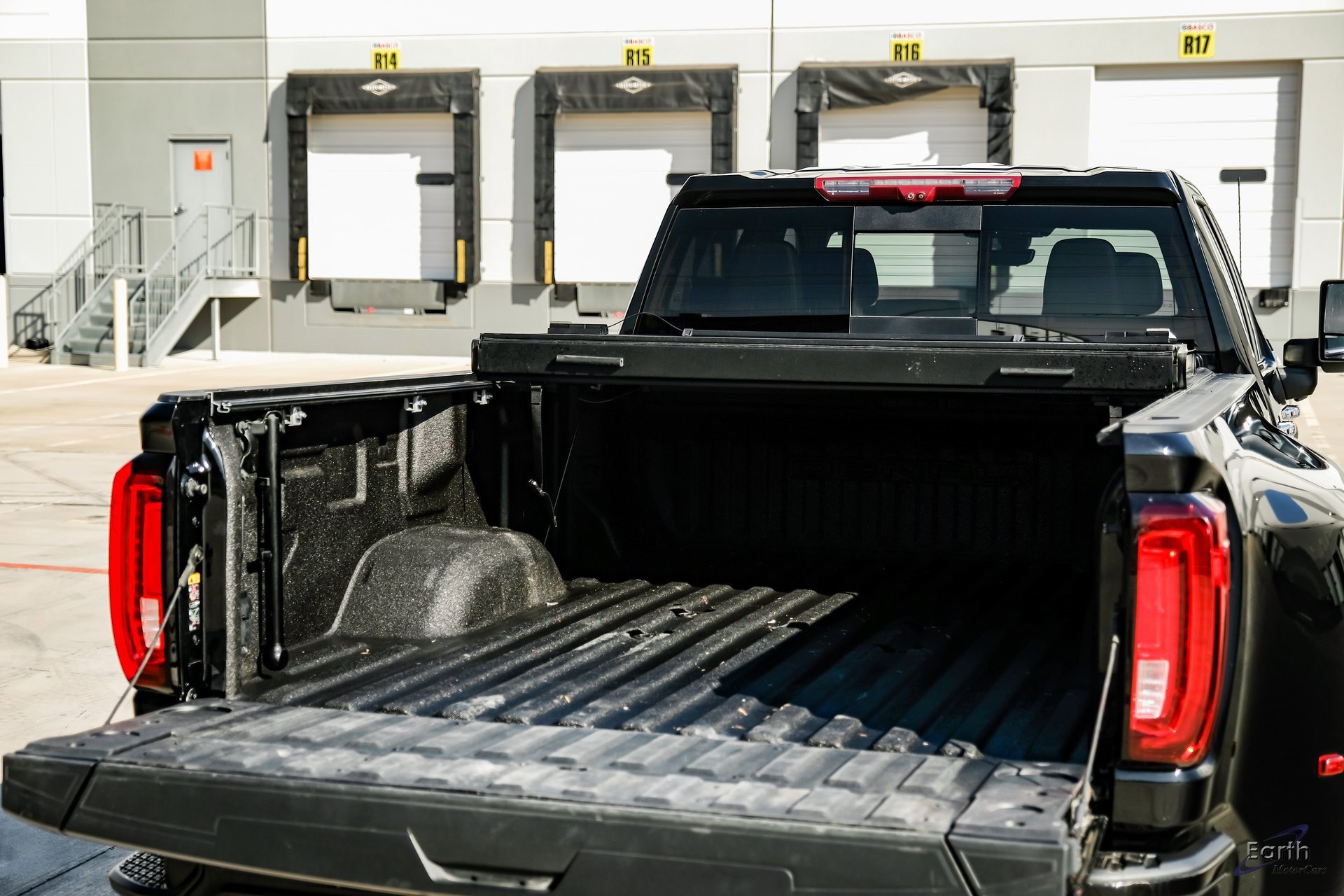 Used 2022 GMC Sierra 3500 Denali w/ Technology Package image 97