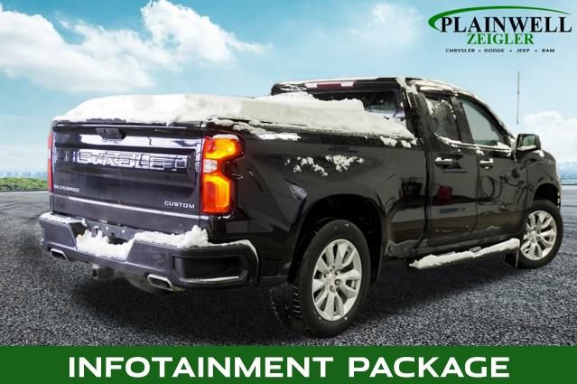 Used 2019 Chevrolet Silverado 1500 Custom w/ Custom Value Package image 3