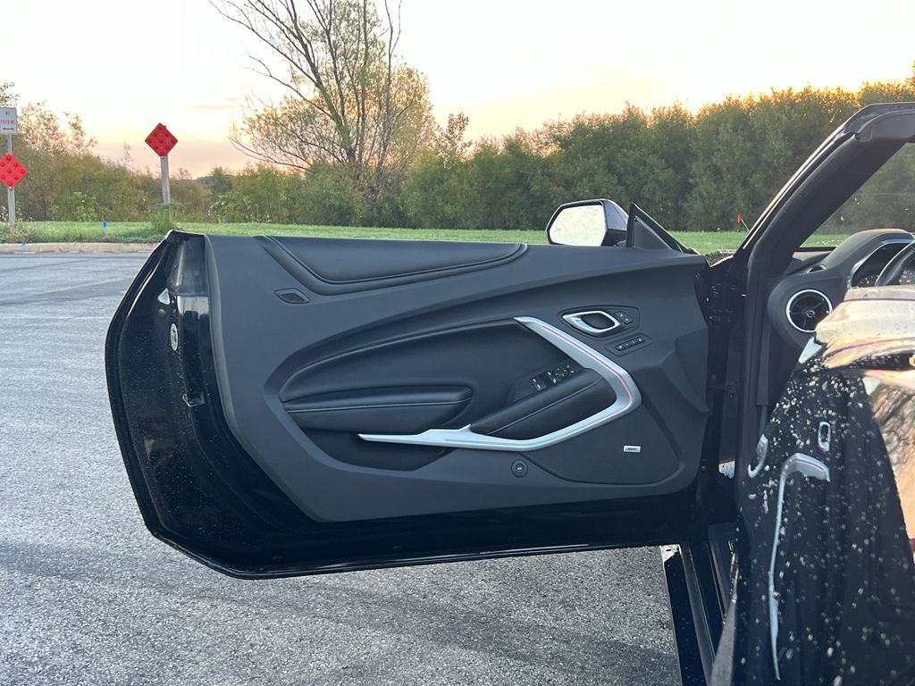 Used 2023 Chevrolet Camaro SS image 11