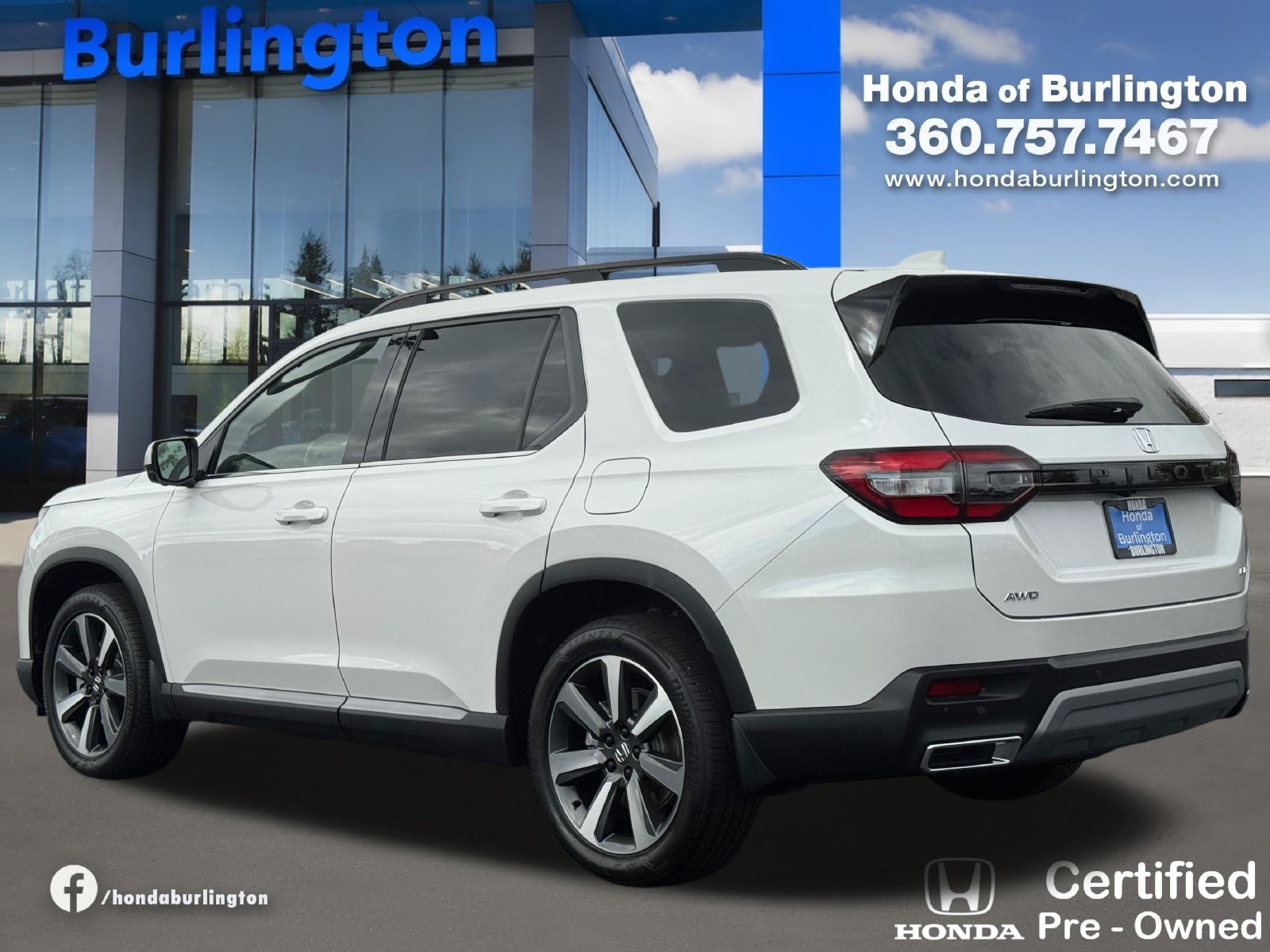 Used 2025 Honda Pilot Elite image 4