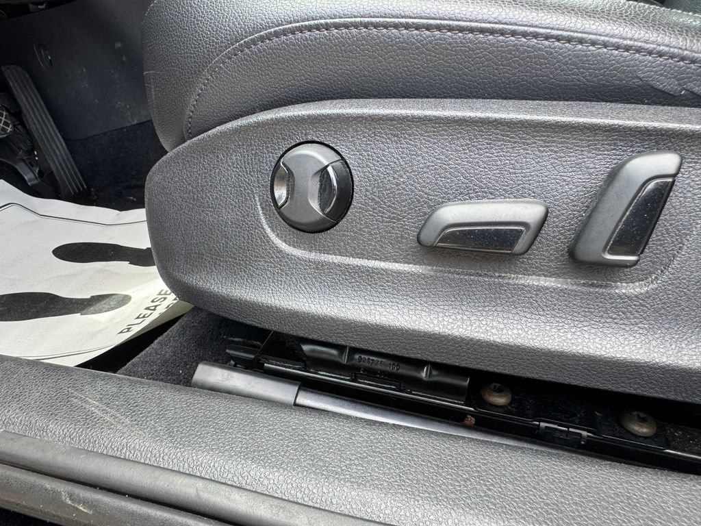 Used 2014 Volkswagen Passat 2.5 SE FWD image 14