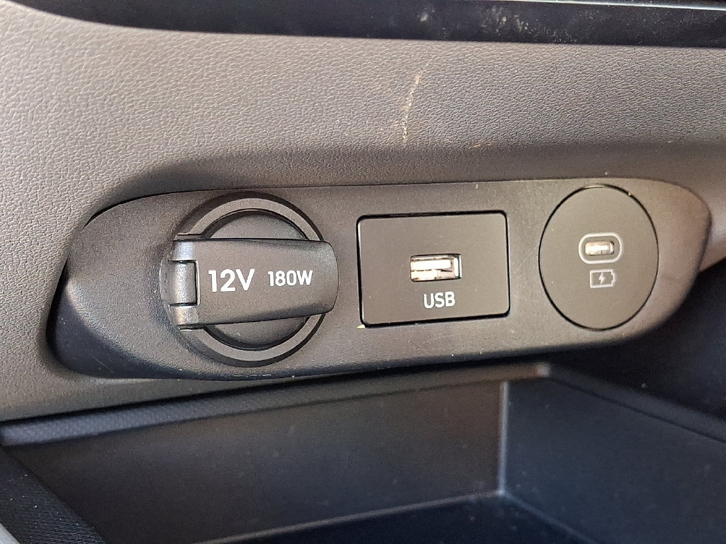 Used 2026 Hyundai Elantra SE FWD image 25