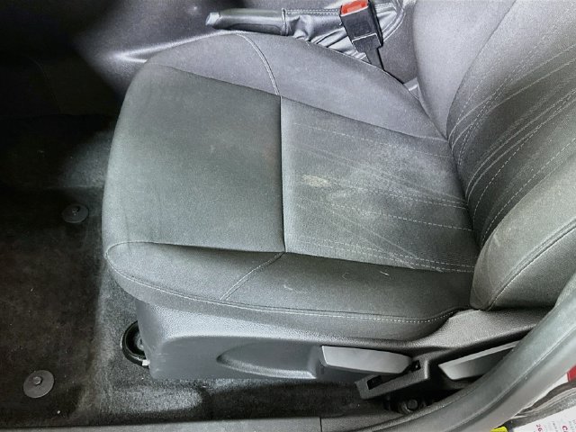 Used 2018 Ford Focus SE w/ SE Appearance Package FWD image 23
