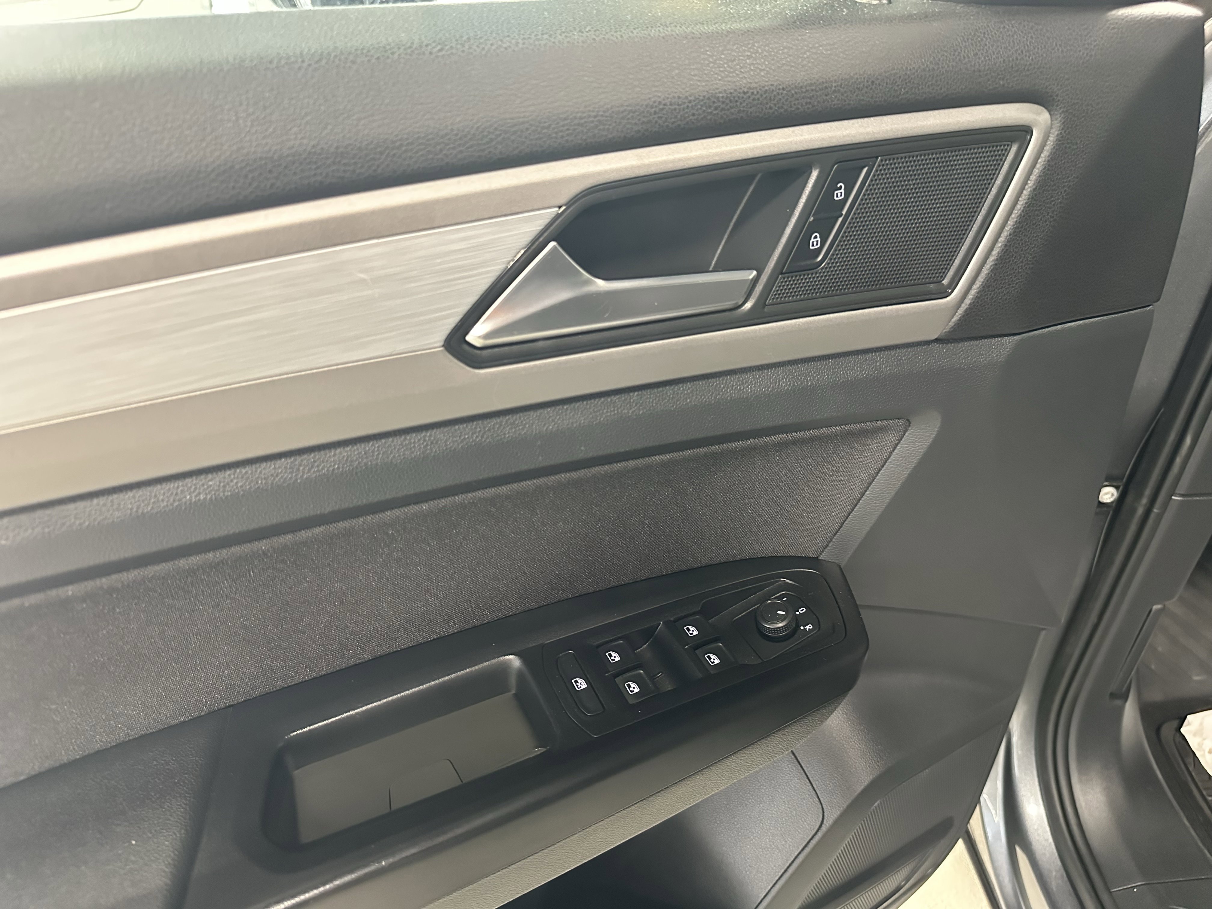 Used 2021 Volkswagen Atlas S AWD/4WD image 15