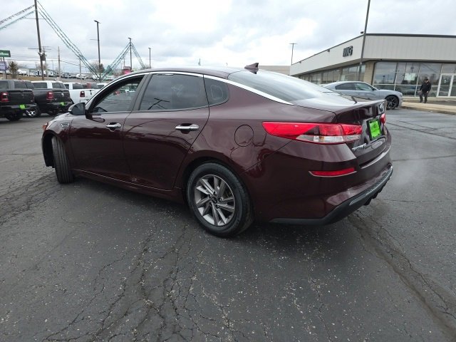 Used 2020 Kia Optima LX image 4