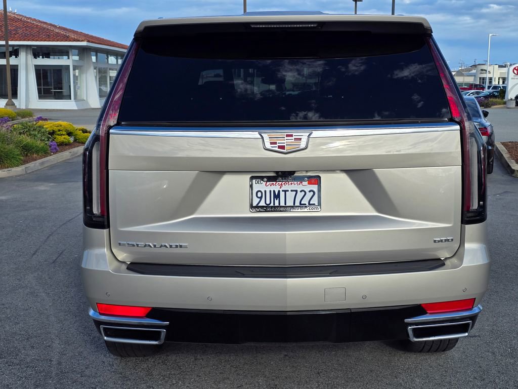 Used 2023 Cadillac Escalade Premium Luxury image 44