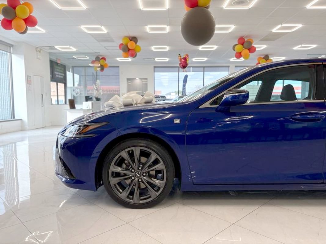 Used 2020 Lexus ES 350 F Sport w/ Accessory Package FWD image 6
