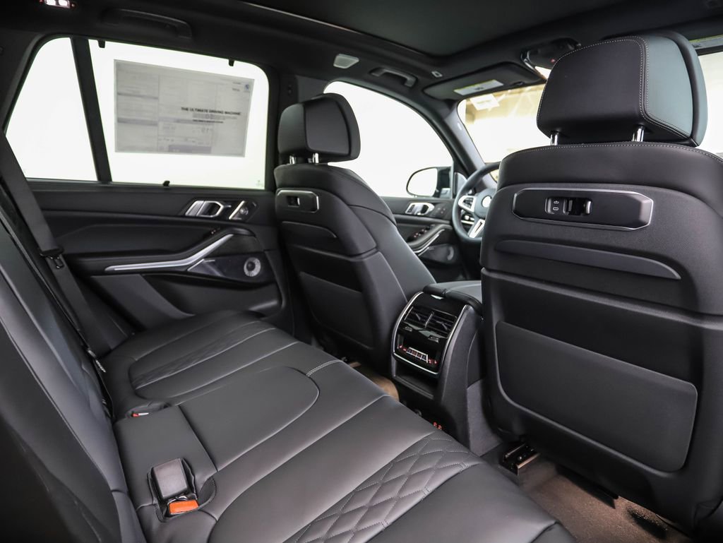 New 2026 BMW X5 M60i image 25